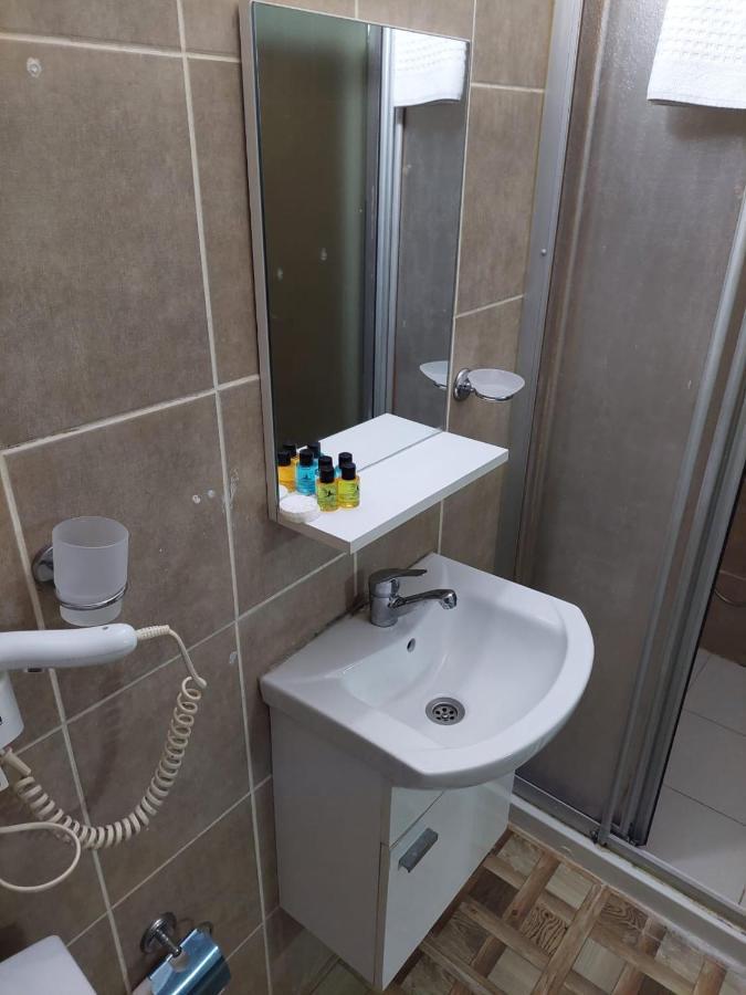 Taksim Sem Hotel Istanbul Bagian luar foto